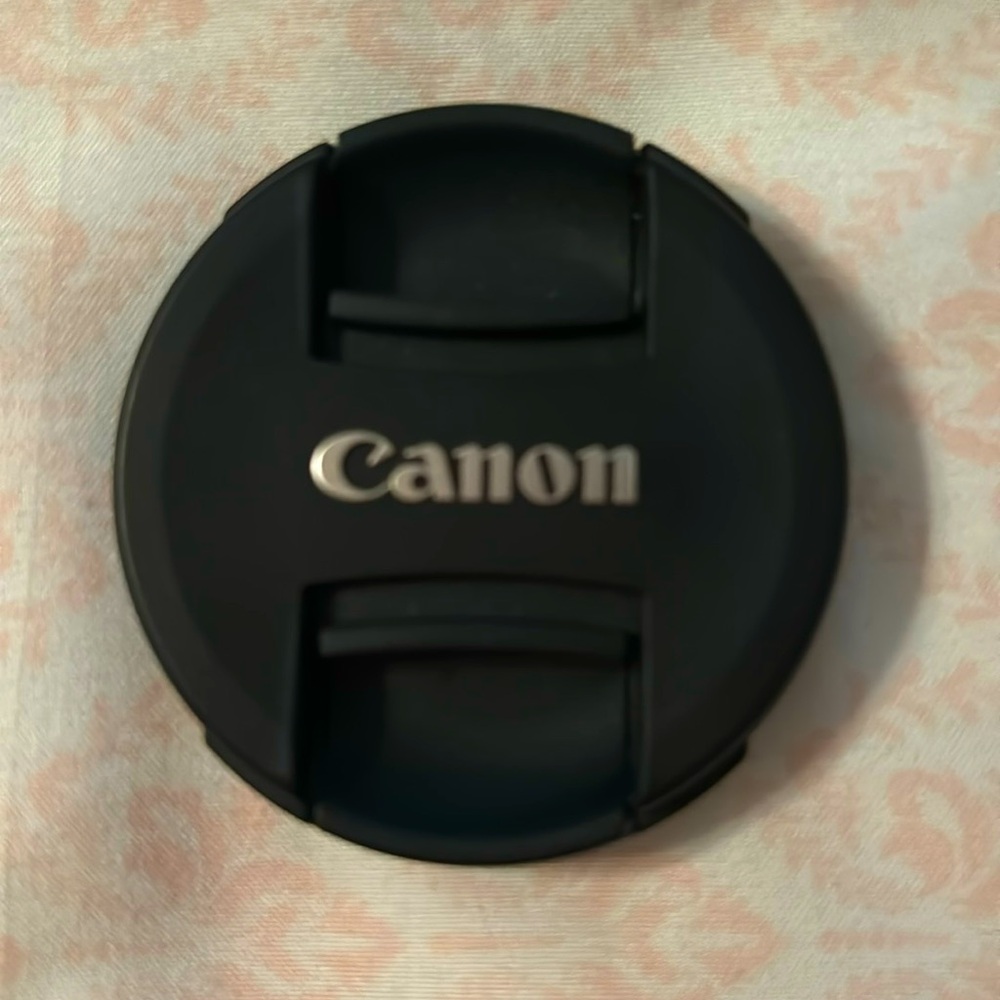 Canon Black Lens Cap - Fits Canon Lenses